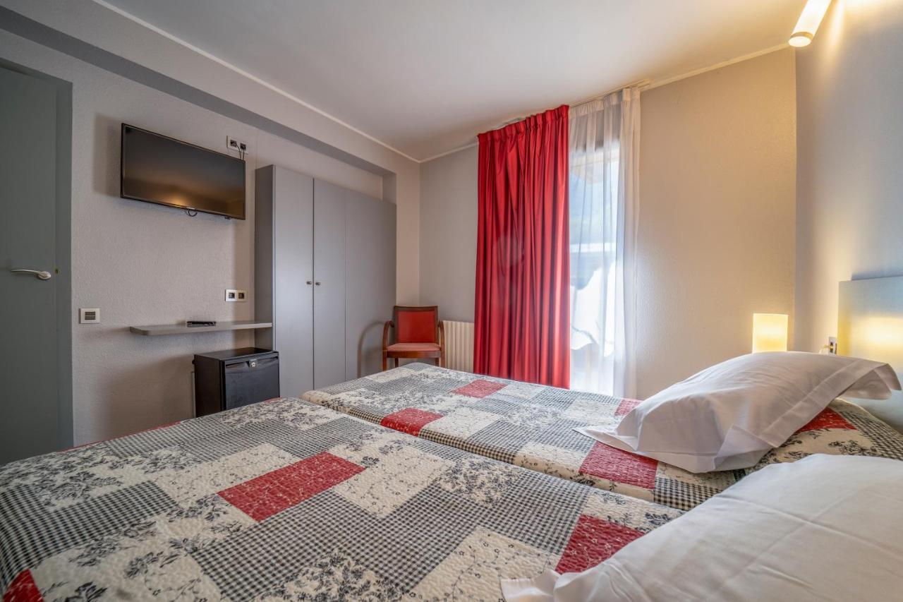 Hotel Ordino Extérieur photo