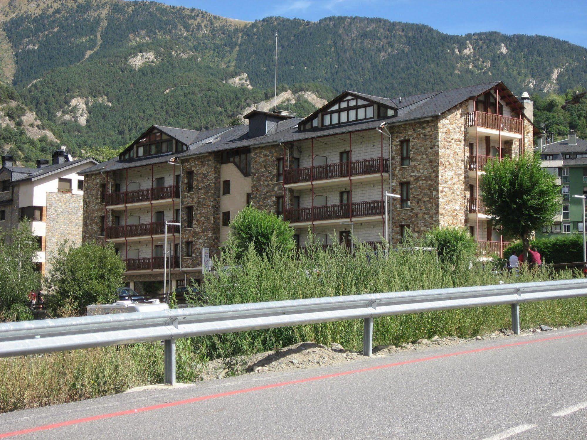 Hotel Ordino Extérieur photo